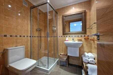 라네스 Apartamento Con Piscina 아파트 외부 사진