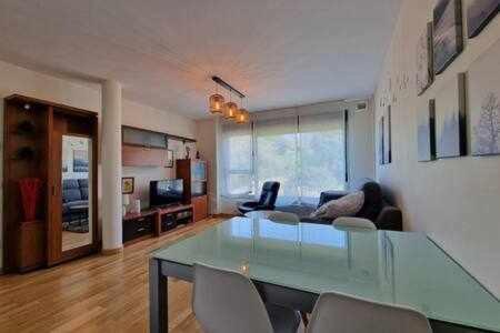 라네스 Apartamento Con Piscina 아파트 외부 사진
